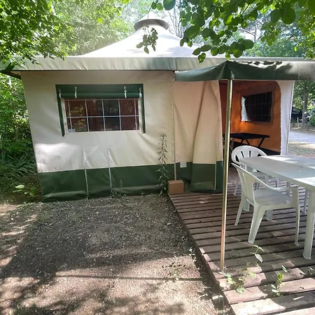 Camping Sainte Victoire Beaurecueil Exterior foto